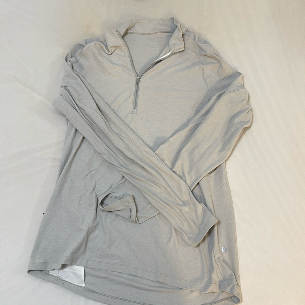 Men’s lulu quarter zip size large.